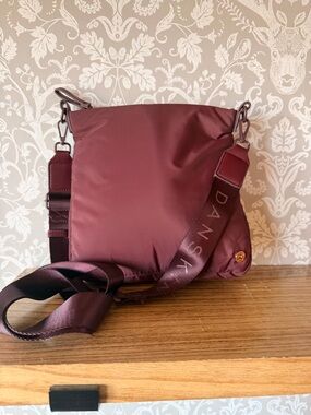 Danskin Nylon Ripstop Crossbody Handbag Plum Purple NWOT